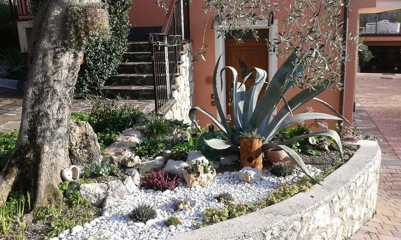 Appartamenti Casa Nina Brenzone sul Garda 0*,  Italia
