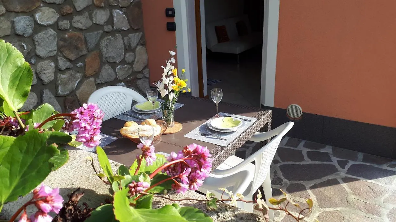 Appartamenti Casa Nina, Lago,Montagne, Uliveti Brenzone sul Garda 0*,