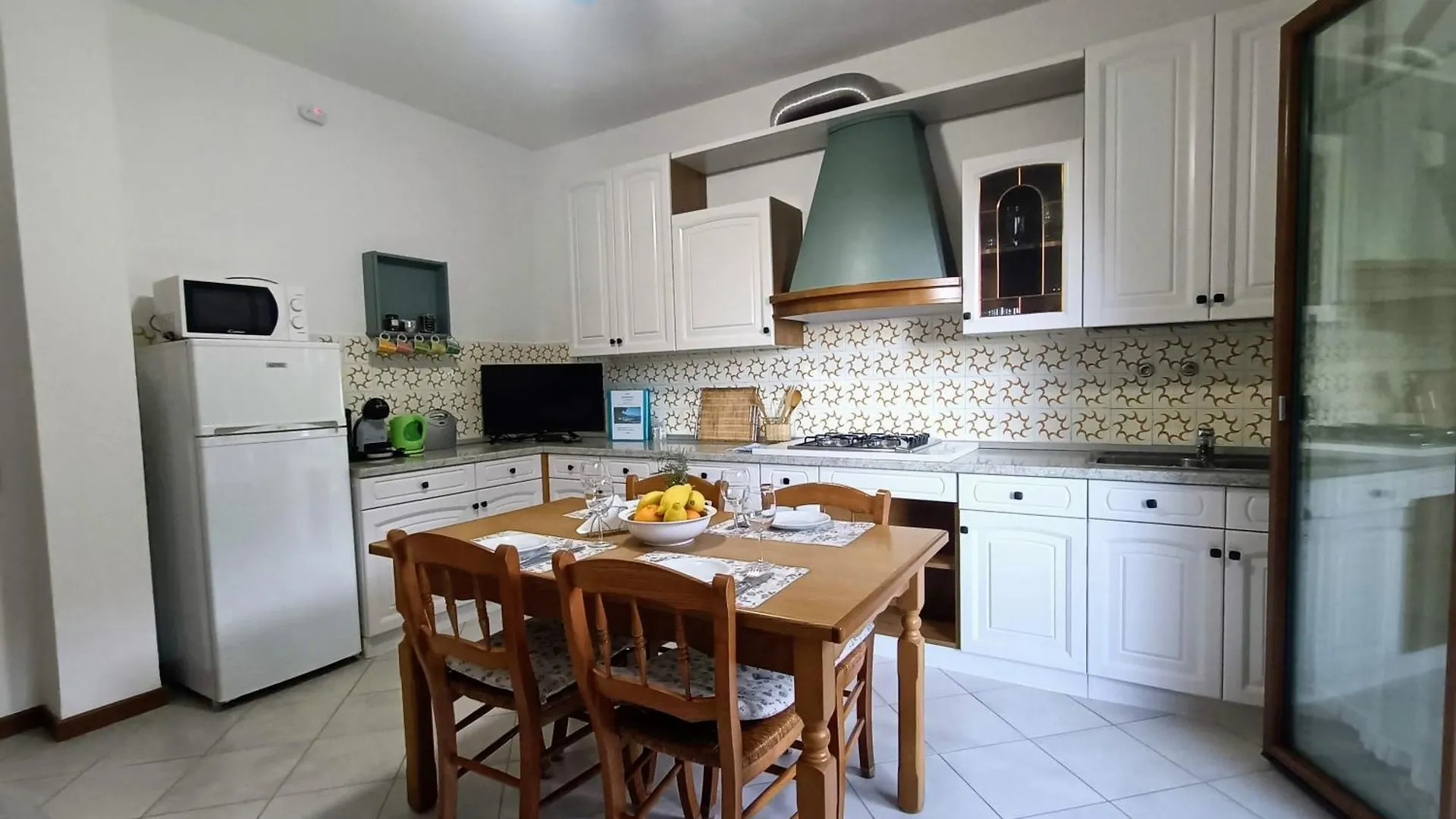 Ferienhaus Appartamenti Casa Nina, Lago,Montagne, Uliveti Brenzone sul Garda